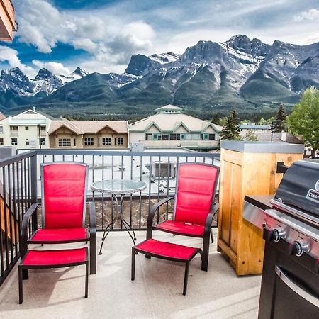 The Lookout - Top Floor Corner Unit With Stunning Views Villa Canmore Dış mekan fotoğraf