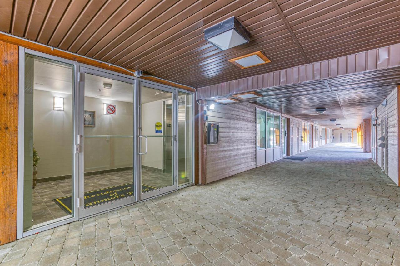The Lookout - Top Floor Corner Unit With Stunning Views Villa Canmore Dış mekan fotoğraf