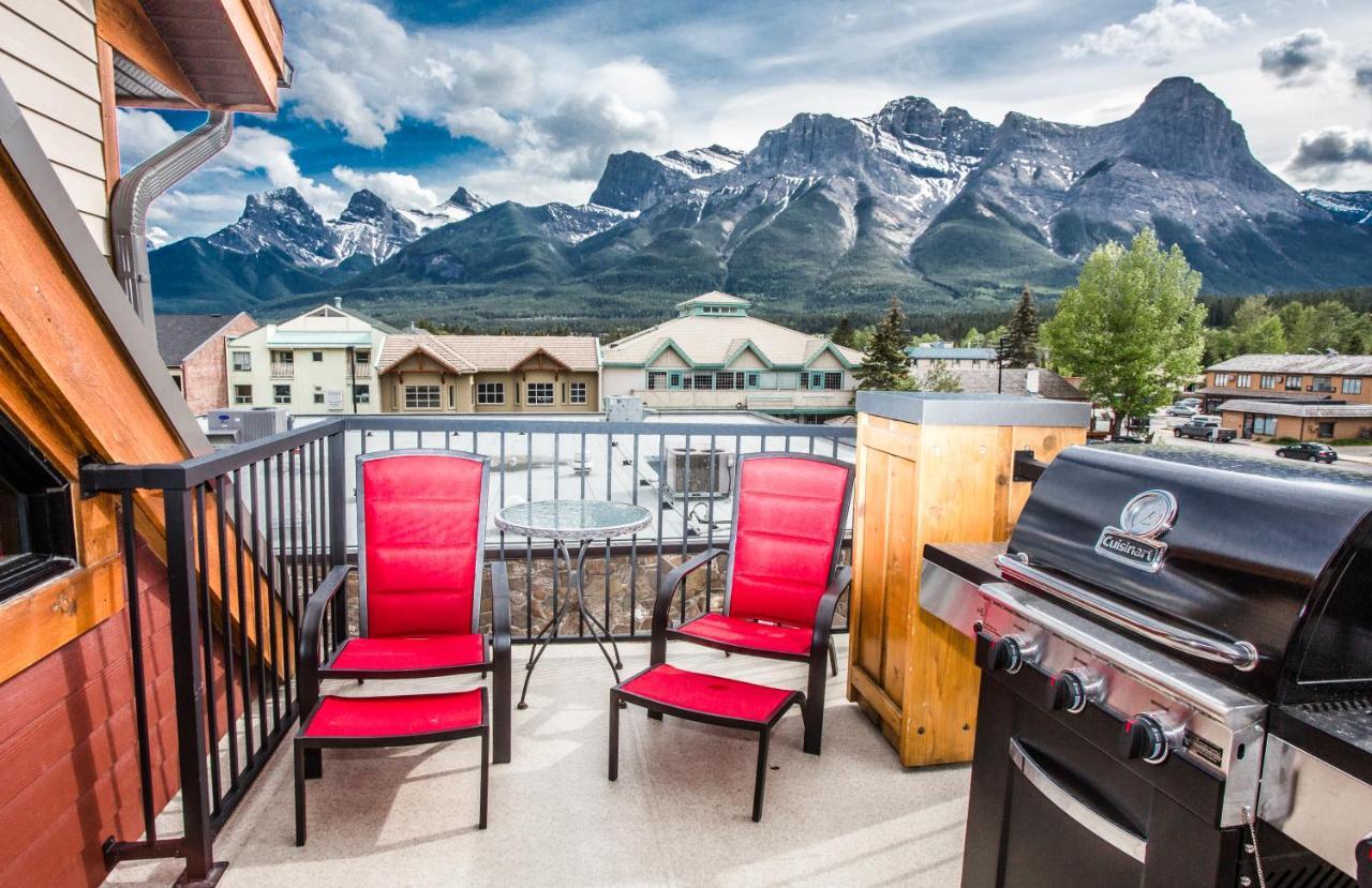 The Lookout - Top Floor Corner Unit With Stunning Views Villa Canmore Dış mekan fotoğraf